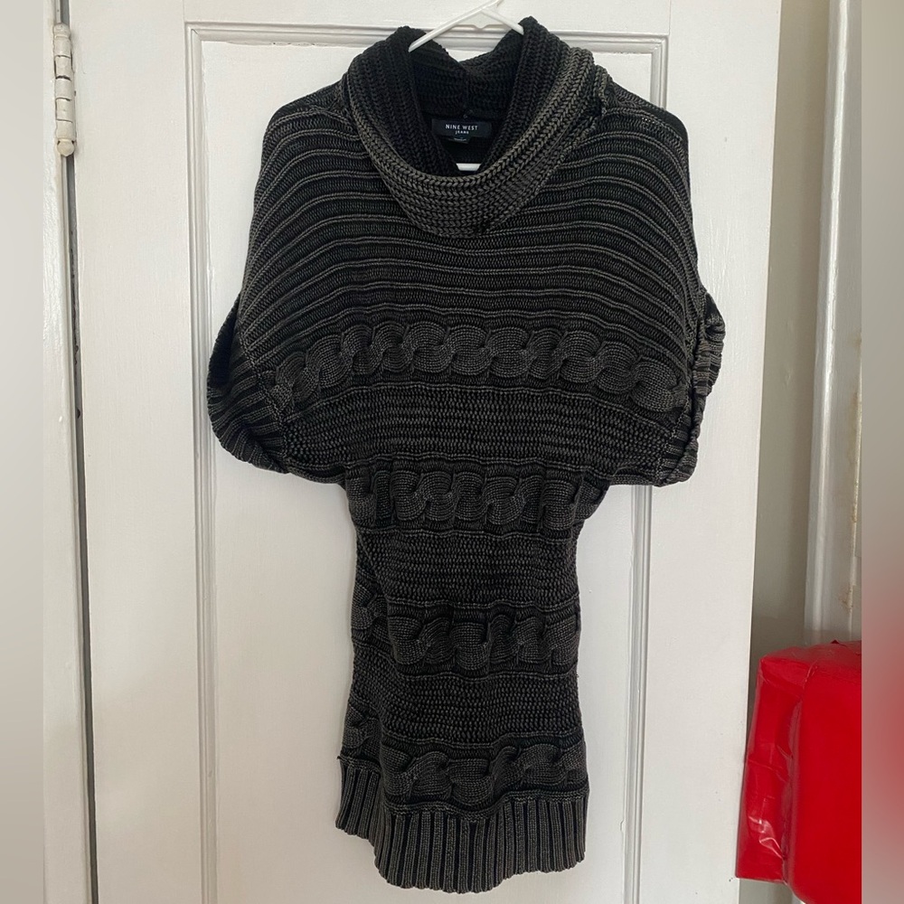 NWOT Nine West Washed Black Cable Sweater Medium